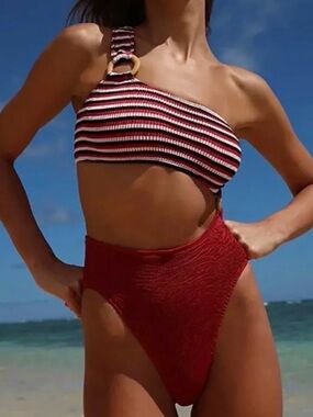 NWOT Cleonie Shell Maillot Smocked One-Piece Swimsuit